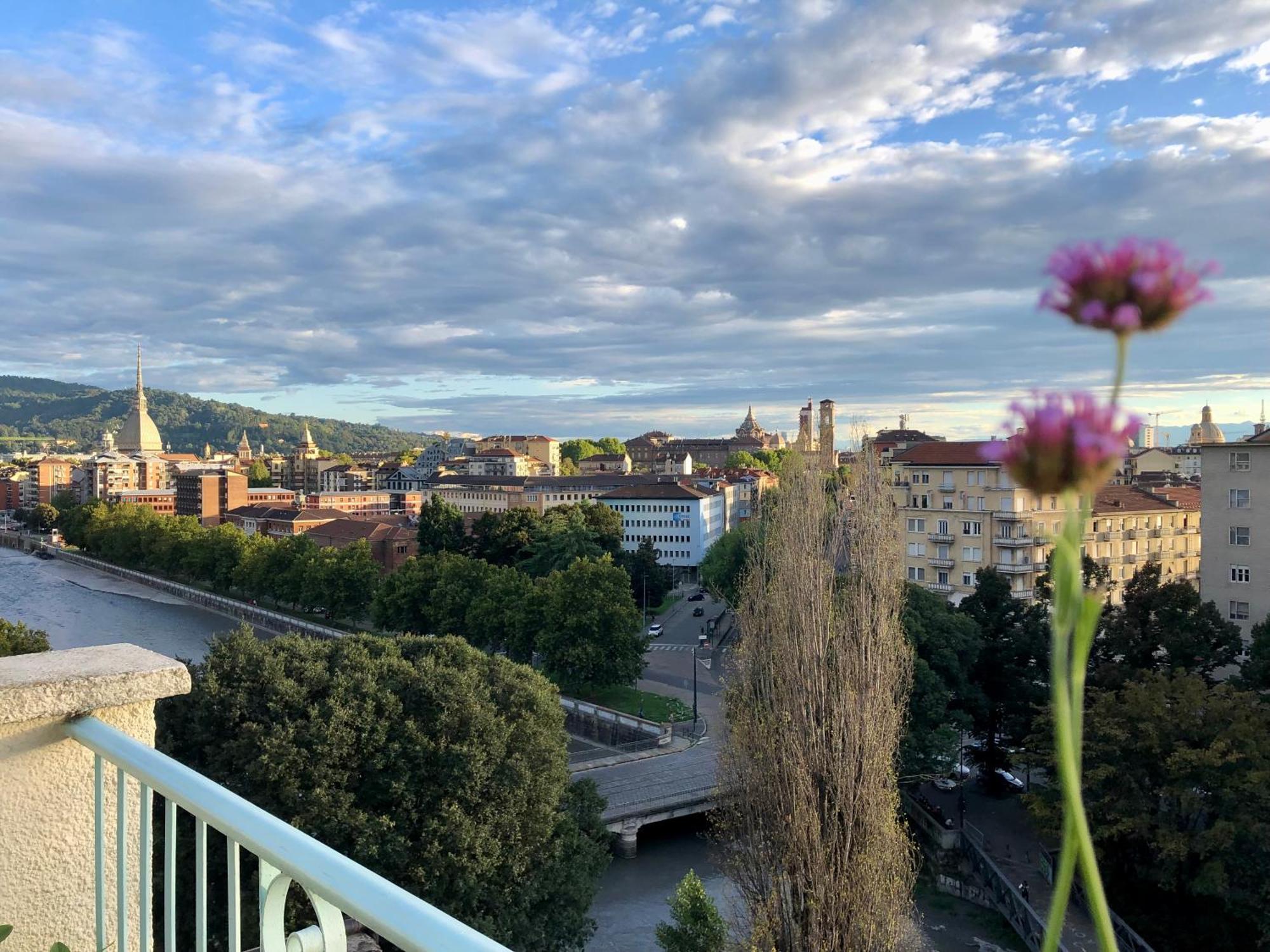 Attico Ellen Terrazza Con Vista Apartment Turin Exterior photo