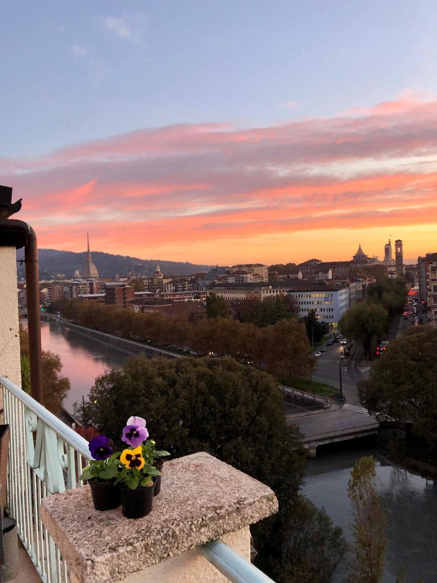 Attico Ellen Terrazza Con Vista Apartment Turin Exterior photo